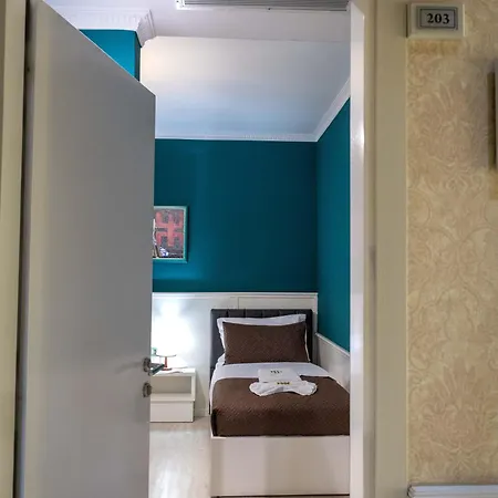 Отель Aria Center