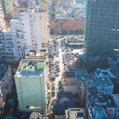 Отель Aria Center 3*