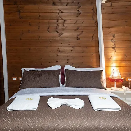 Отель Aria Center