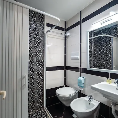 Отель Aria Center Тирана